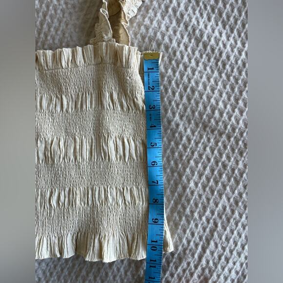 Astr The Label Twiggy Smocked Top Size Small - Picture 13 of 14